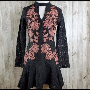 Gianni Bini Long Sleeve Lace Dress